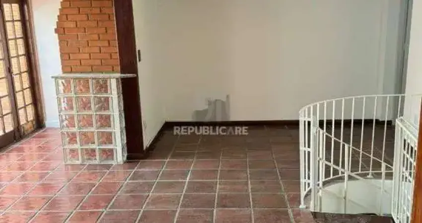 Cobertura 2 dormitórios à venda Petrópolis Porto Alegre/RS