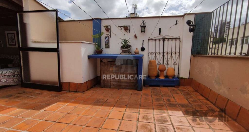 Cobertura 2 dormitórios à venda Petrópolis Porto Alegre/RS