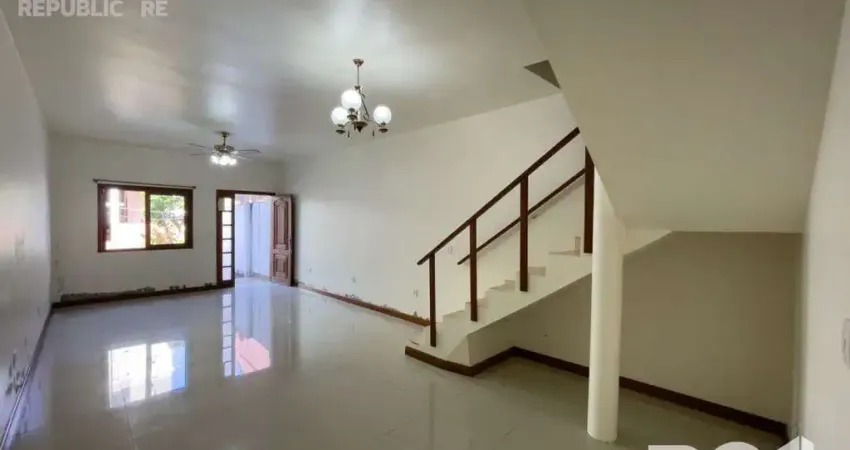 Casa residencial à venda no bairro azenha com 140 m² e 4 dormitórios/quartos.
