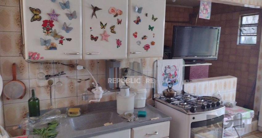 Casa em terreno de ótima metragem 336,98m², localizado na Vila João Pessoa