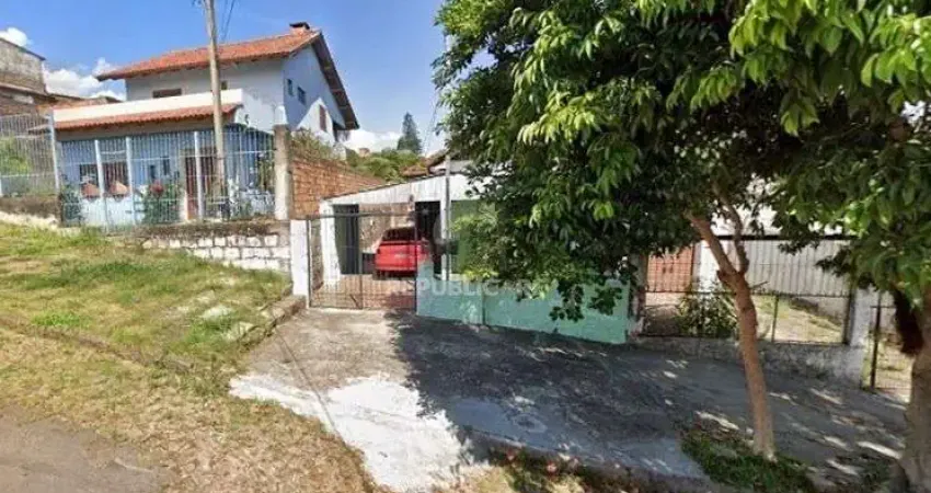 Casa com 2 quartos à venda na Rua Primeiro de Maio, 162, Partenon, Porto Alegre