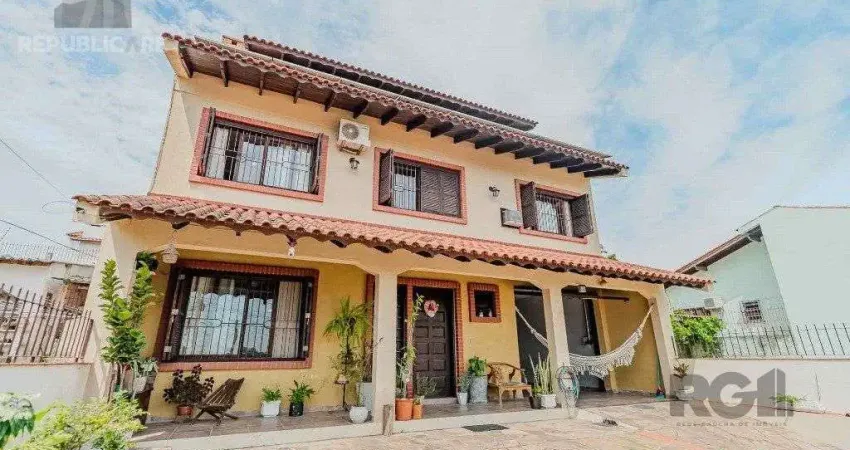 Casa residencial à venda no bairro partenon com 3 dormitórios e 234 m² de área útil.