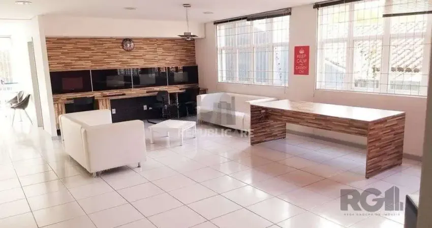 Casa comercial com 12 dormitórios no bairro Teresópolis