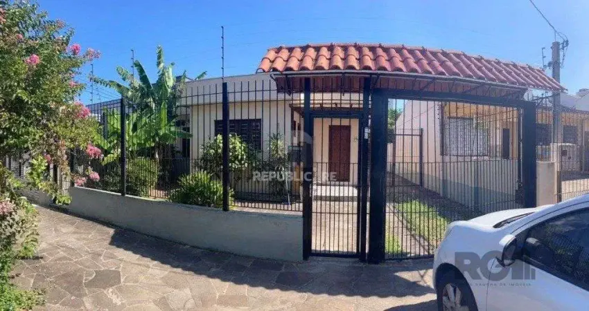 Casa com 3 quartos à venda na Rua Abílio Miller, 194, Jardim Itu Sabará, Porto Alegre
