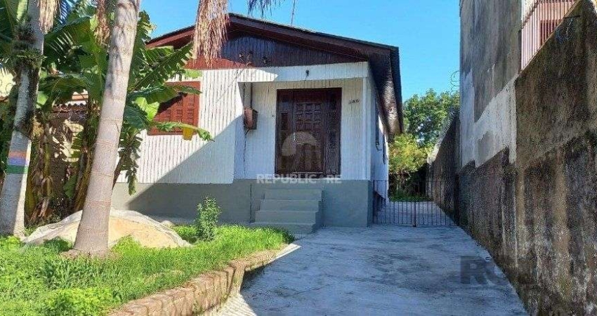 Casa 2 dormitórios à venda Jardim Itu Porto Alegre/RS