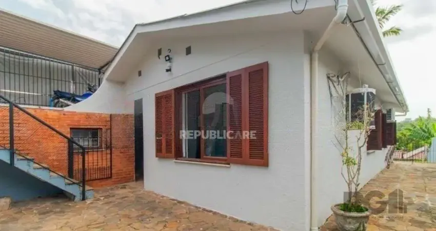 Casa 3 dormitórios à venda Santa Tereza Porto Alegre/RS