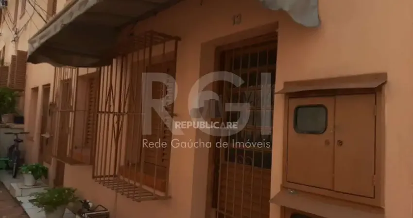 Casa Condominio para Venda - 42.78m², 1 dormitório, 1 vaga - Vila São José
