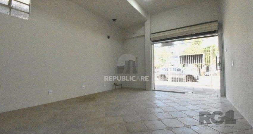 Sala reformada e desocupada!