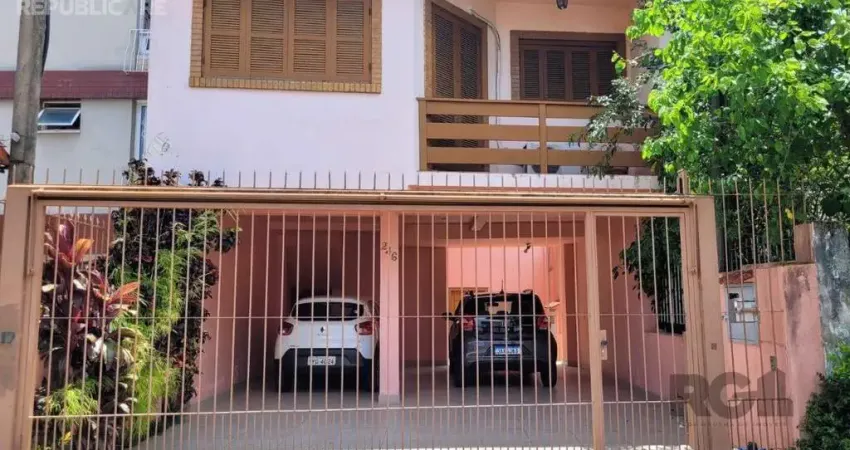 Casa residencial à venda no bairro partenon com 220 m² e 4 dormitórios/quartos.