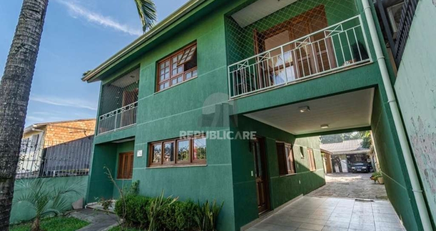 Casa 4 dormitórios à venda Vila Jardim Porto Alegre/RS