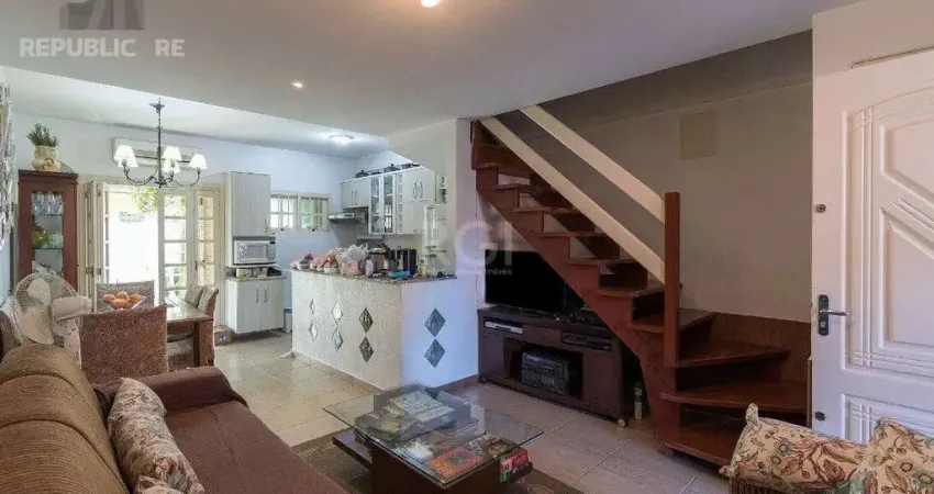 Casa residencial à venda no bairro Hípica com 112 m² e 2 dormitórios/quartos.