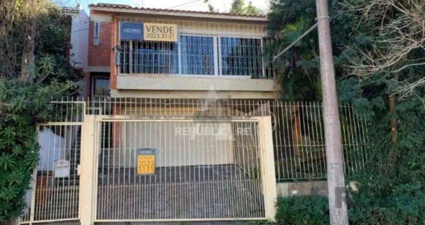 Casa 3 dormitórios à venda Santo Antônio Porto Alegre/RS