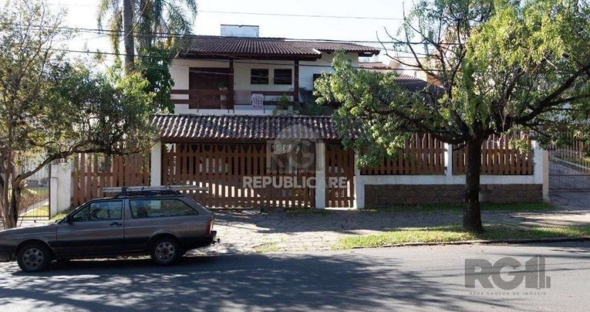 Casa 4 dormitórios à venda Cristal Porto Alegre/RS