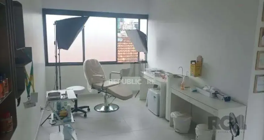 Sala comercial à venda na Rua Vinte e Quatro de Outubro, 1600, Auxiliadora, Porto Alegre