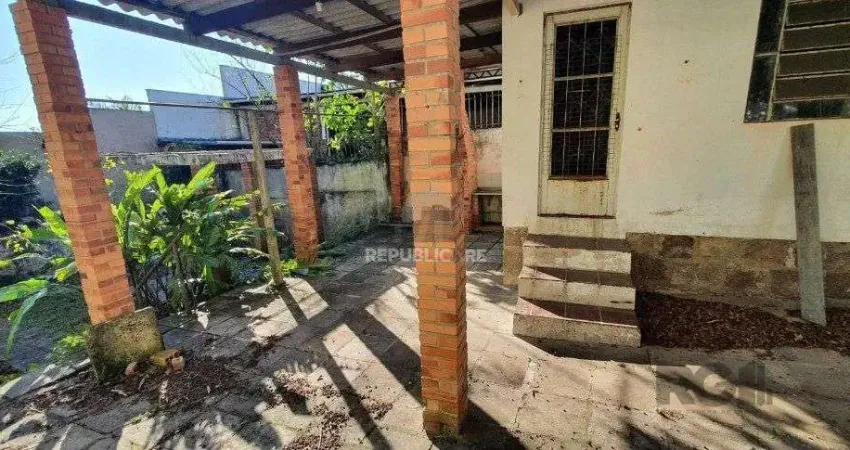 Terreno à venda na Rua Luiz de Camões, 42, Santo Antônio, Porto Alegre
