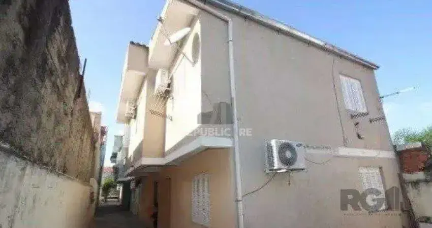 Casa de condomínio à venda no bairro partenon com 3 dormitórios e 80 m² úteis