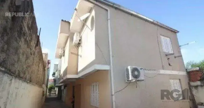 Casa de condomínio à venda no bairro partenon com 80 m² e 3 dormitórios/quartos.