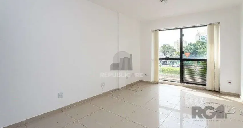 Sala comercial à venda na Avenida Ipiranga, 745, Menino Deus, Porto Alegre