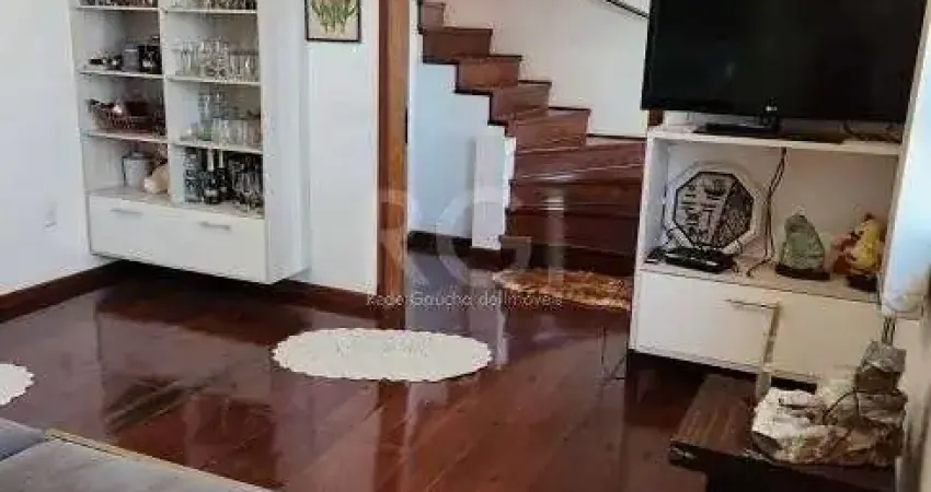 Casa residencial à venda no bairro azenha com 150 m² e 3 dormitórios.