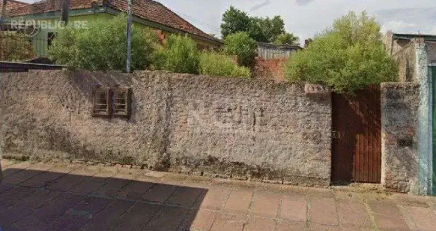 Terreno à venda no bairro santo antônio com área total disponível.