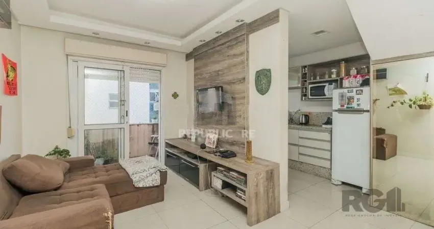 Cobertura 2 dormitórios à venda Passo da Areia Porto Alegre/RS