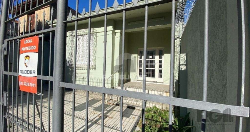 Casa para Comprar com 3 dormitórios no bairro Azenha