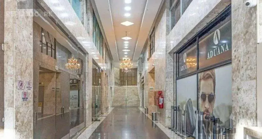 Escritório à venda no centro histórico com 32 m² de área útil disponível.