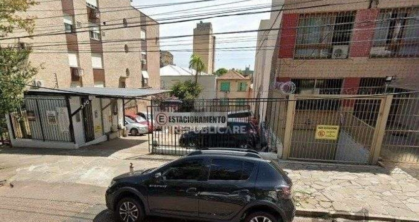 Terreno à venda na Rua Tiradentes, 368, Independência, Porto Alegre