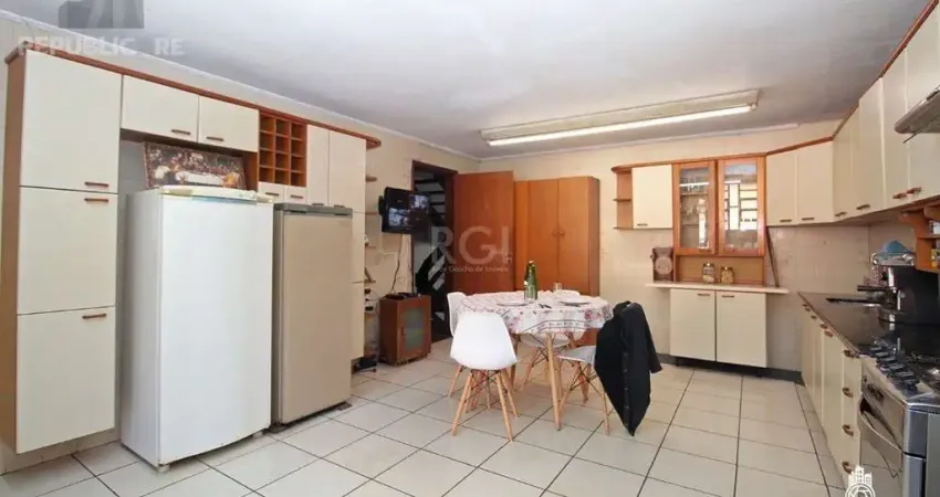 Casa residencial à venda no bairro teresópolis com 526 m² e 4 dormitórios/quartos.