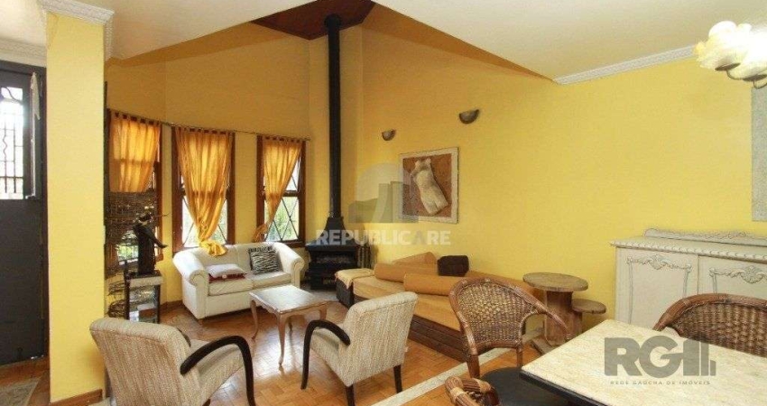Casa 3 dormitórios à venda Jardim Itu Porto Alegre/RS