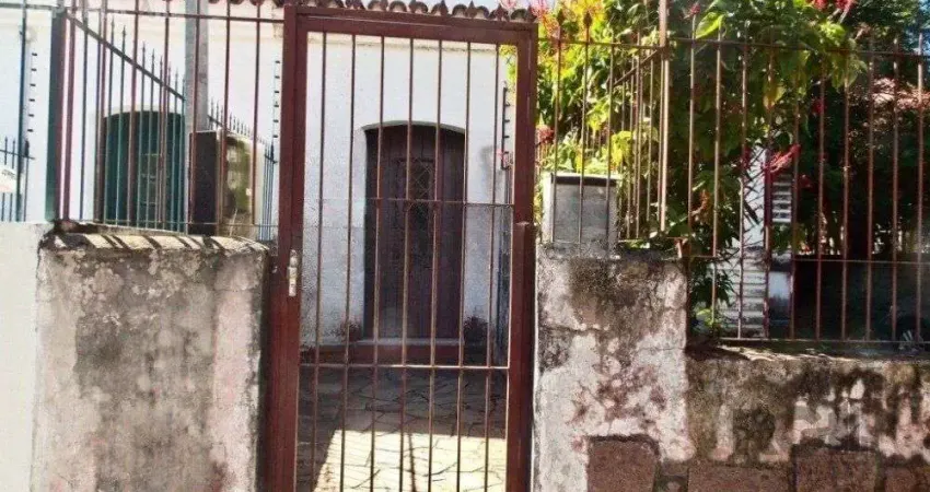 Casa residencial à venda no bairro menino deus com 127 m² e 3 quartos dormitórios.