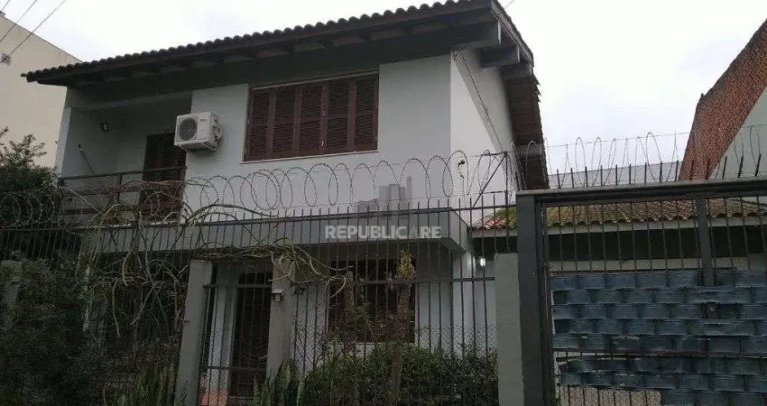 Casa 4 dormitórios à venda Teresópolis Porto Alegre/RS