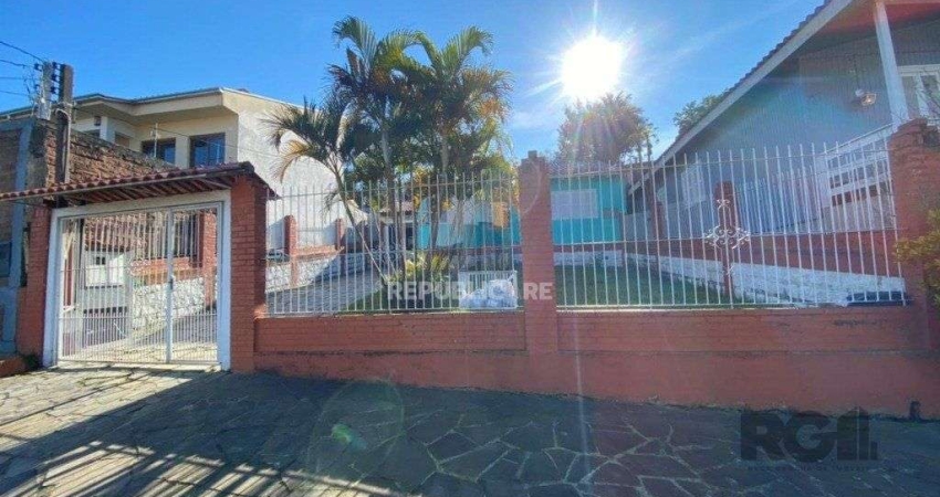 Casa 3 dormitórios à venda Campo Novo Porto Alegre/RS