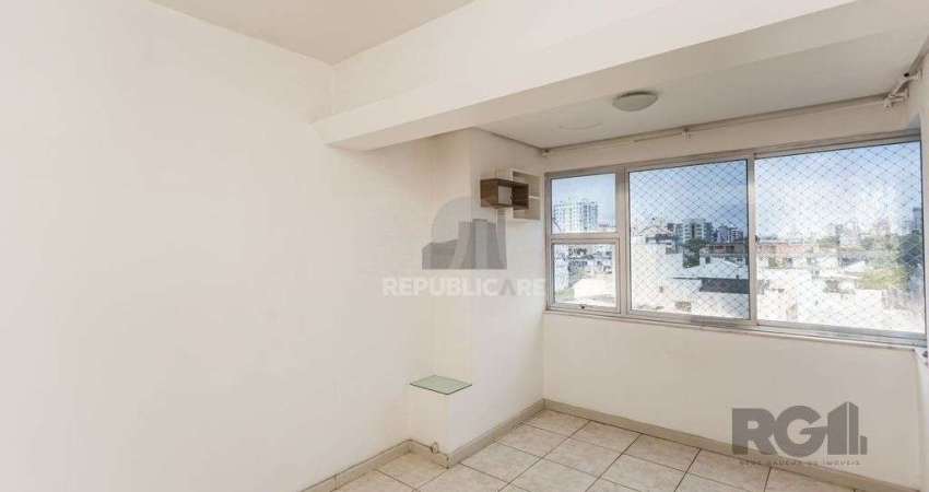 Excelente cobertura de 150m² 3 dormitórios com 3 banheiros.