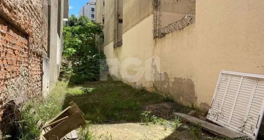 Terreno para venda no centro histórico com área total de 217m²