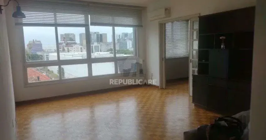 Apartamento 3 domritórios - 132,00 m²  -  1 vaga - MENINO DEUS