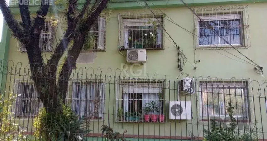 Apartamento à venda no bairro cristal com 68 m² e 3 dormitórios/quartos disponíveis.