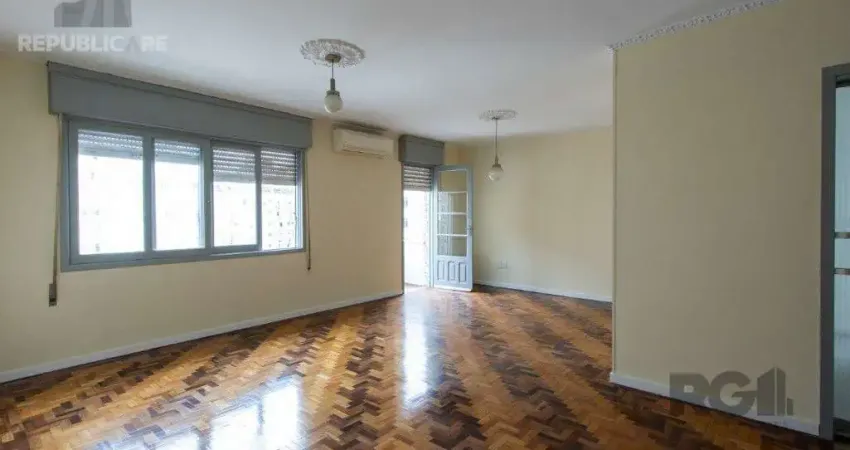 Apartamento à venda no centro histórico com 3 dormitórios e 102 m² de área útil