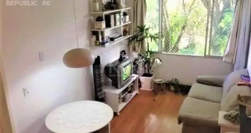 Apartamento à venda em ipanema com 1 dormitório e 45 m² de área útil disponíveis.