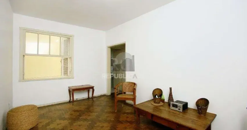 Apartamento 3 dormitórios à venda Floresta Porto Alegre/RS