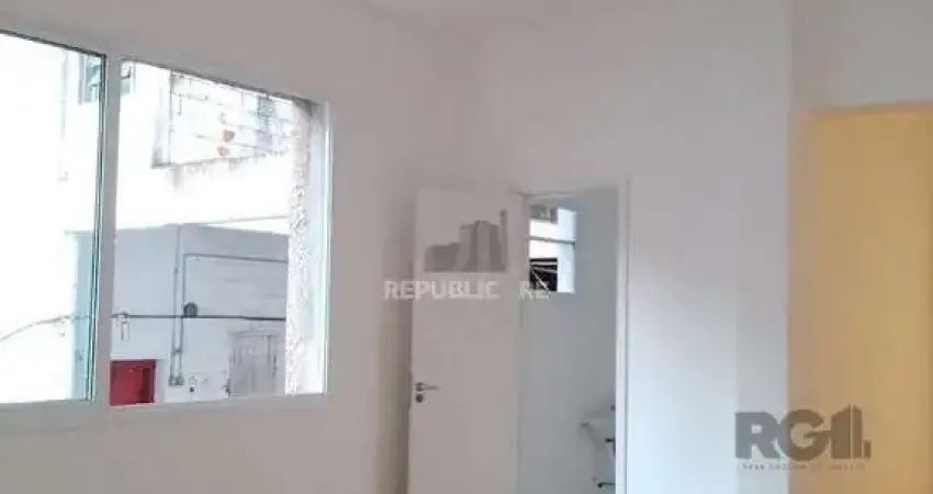 Raridade, apartamento 3 dormitórios,reformado, desocupado,no Centro