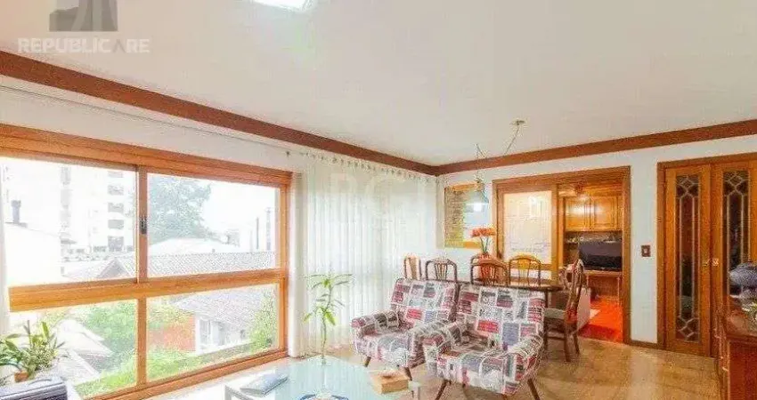 Apartamento à venda no menino deus com 120m² e 3 dormitórios/quartos disponíveis.