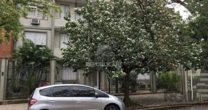 Apartamento de 3 dormitórios Térreo no bairro Moinhos de Vento