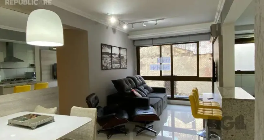 Apartamento à venda no centro histórico com 67 m² e 2 dormitórios/quartos.