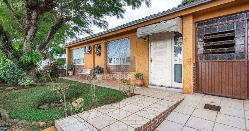Casa Condominio para Venda - 325m², 3 dormitórios, 3 vagas - Teresópolis