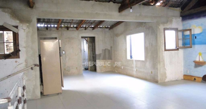 Predio para Venda - 130.67m², 4 dormitórios, Farroupilha