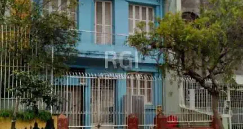 Casa para Venda - 160m², 3 dormitórios, 1 vaga - Cidade Baixa