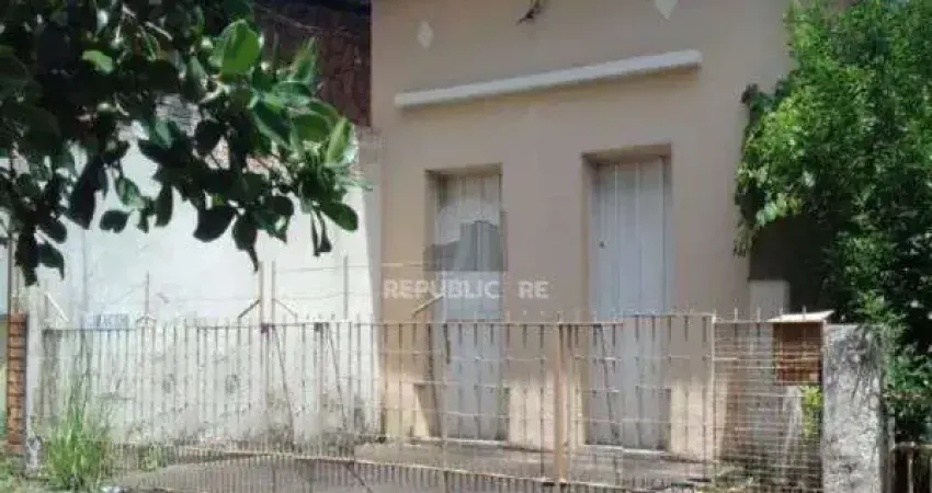 Casa para Venda - 250m², 3 dormitórios, Santo Antonio