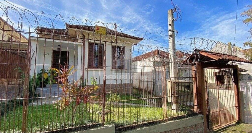 Casa para Venda - 212m², 3 dormitórios, 2 vagas - Medianeira