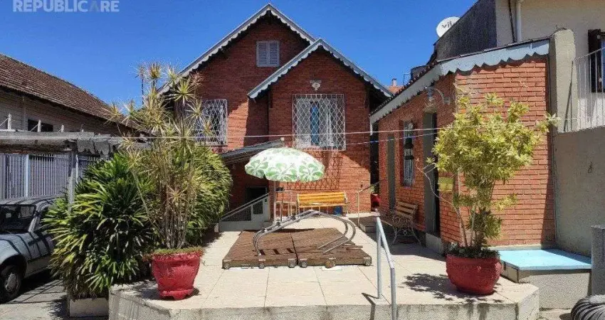 Casa residencial à venda em teresópolis com 142 m² e 4 dormitórios/quartos.